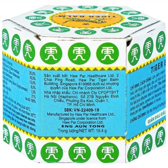 Dầu cù là Tiger Balm White Haw Par giảm đau đầu, nghẹt mũi, côn trùng cắn (19,4g)